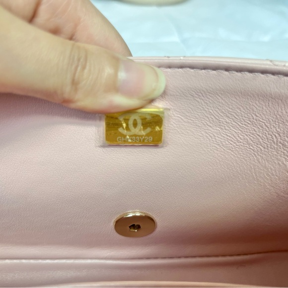 Pink Mini Top Handle - Picture 6 of 8